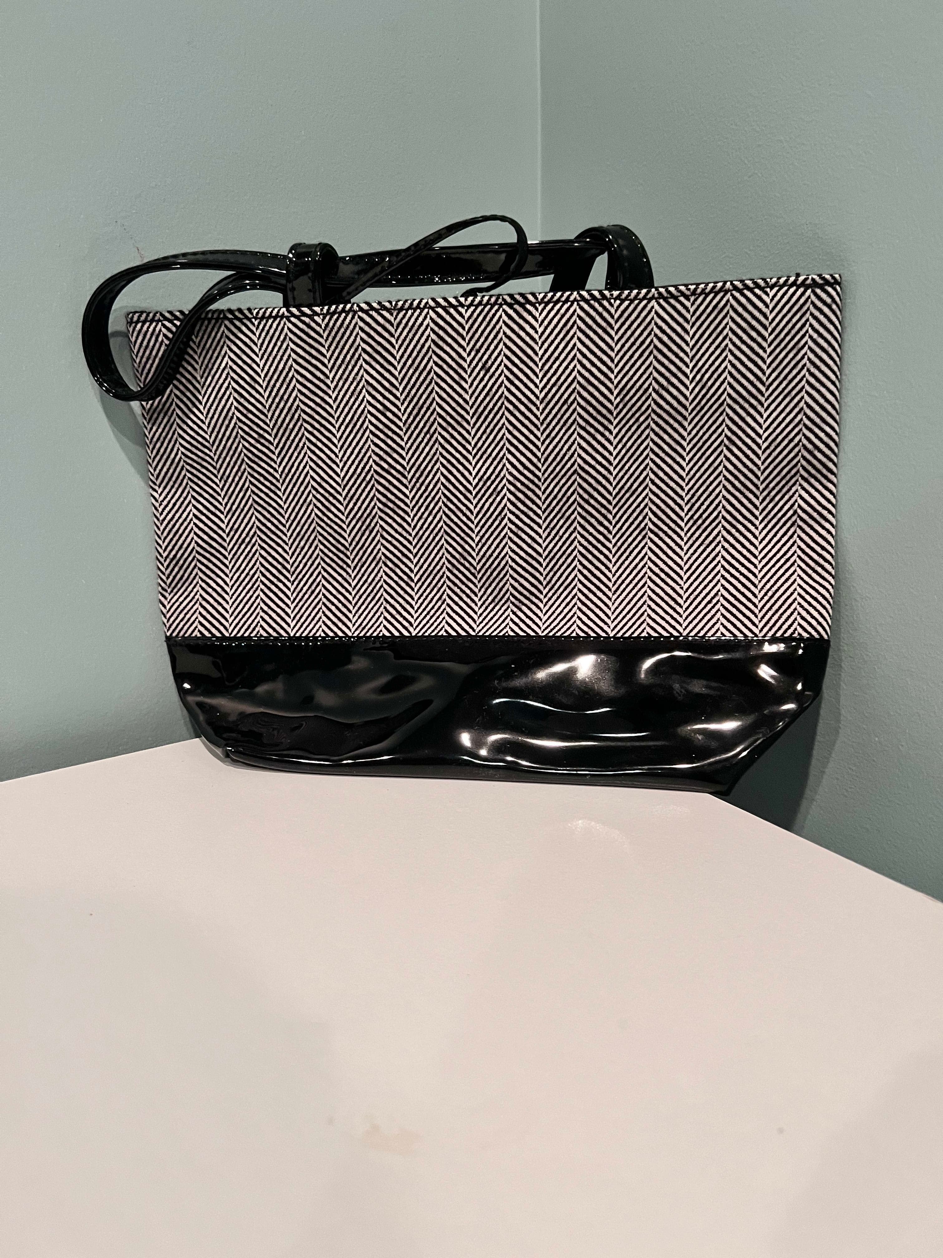 Black and White Herringbone Pattern Tote Bag with Patent Leather Trim